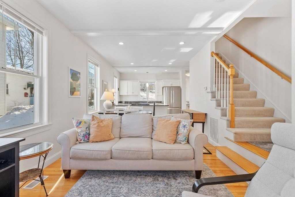 60 Broadway St Unit 60 - Photo 7 of 38