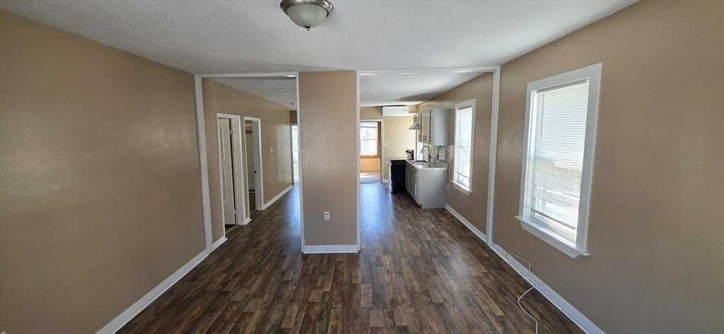 18 Bullard St Apt 3 - Photo 4 of 19