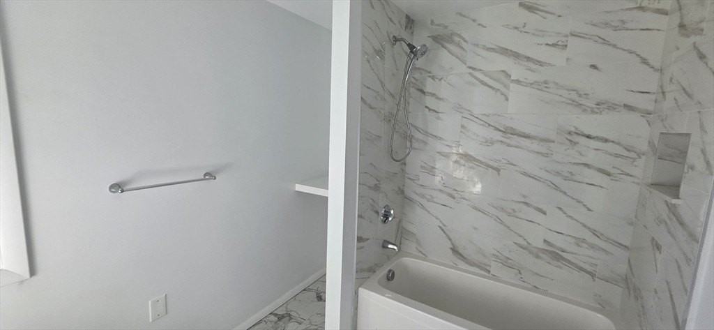 18 Bullard St Apt 3 - Photo 6 of 19