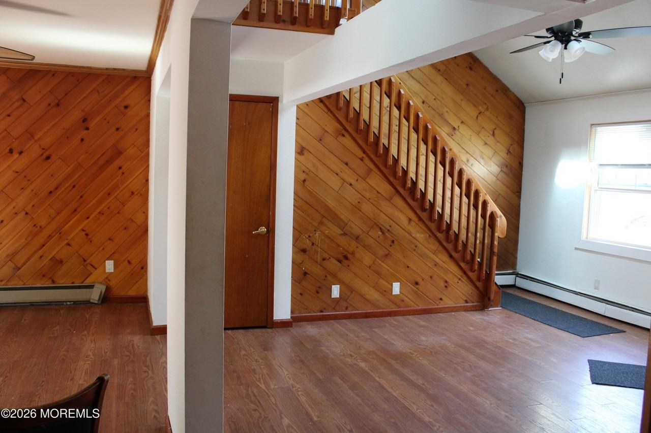 58 W Greystone Rd - Photo 3 of 21