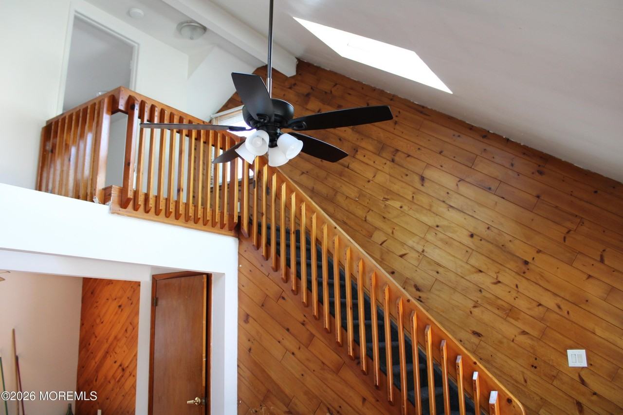 58 W Greystone Rd - Photo 5 of 21