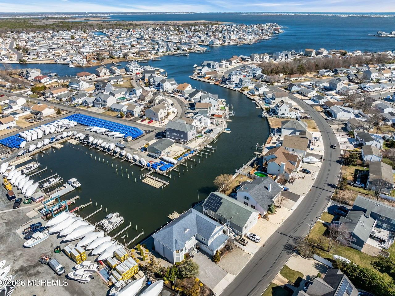 3110 Windsor Ave - Photo 4 of 50