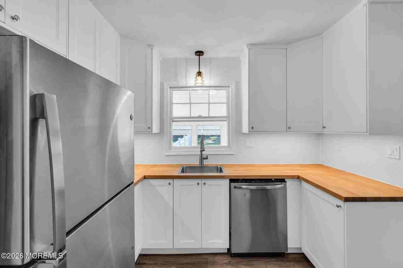 633 Agnes Ave - Photo 6 of 26