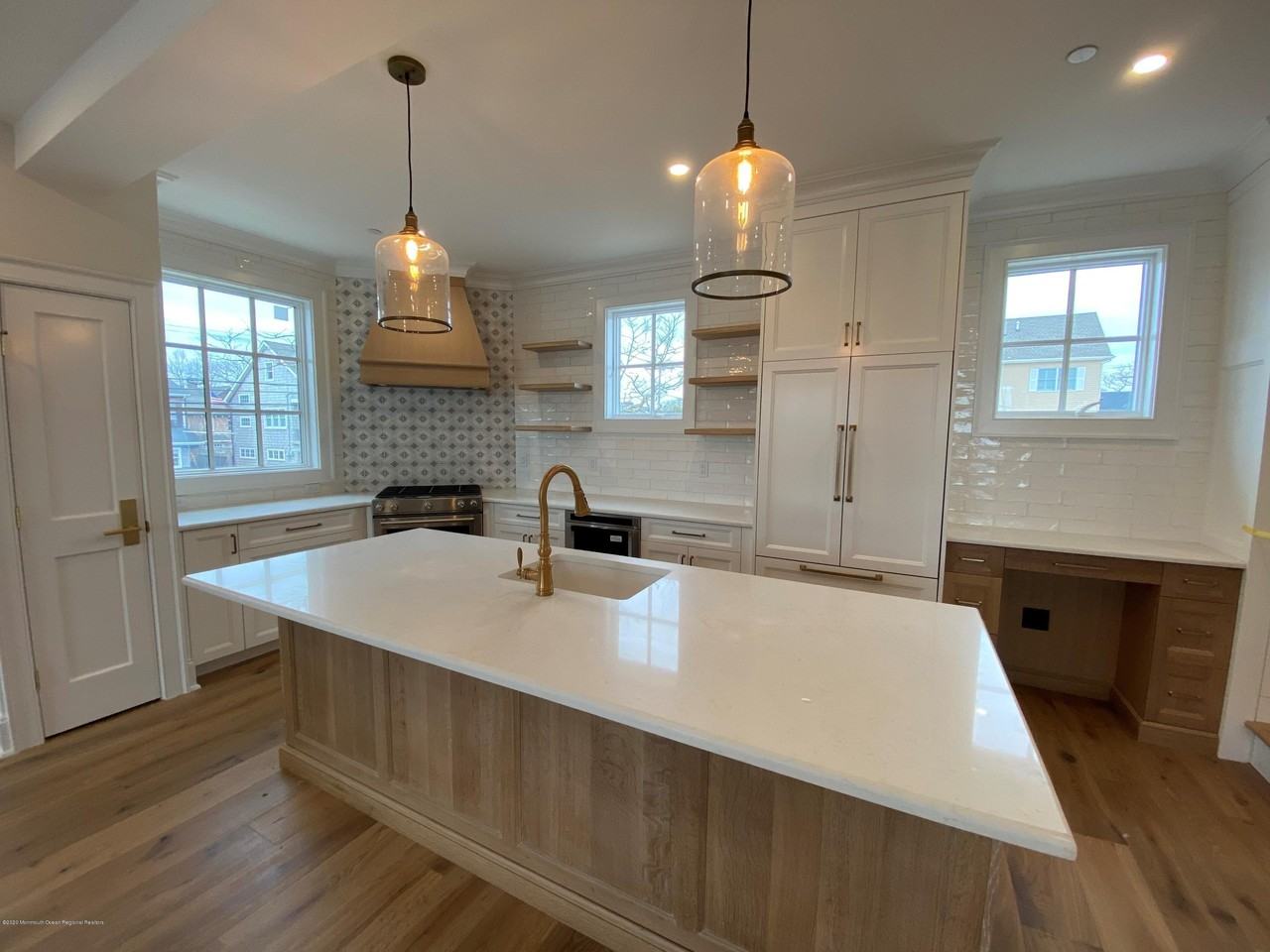 412 Lake Ave - Photo 4 of 23