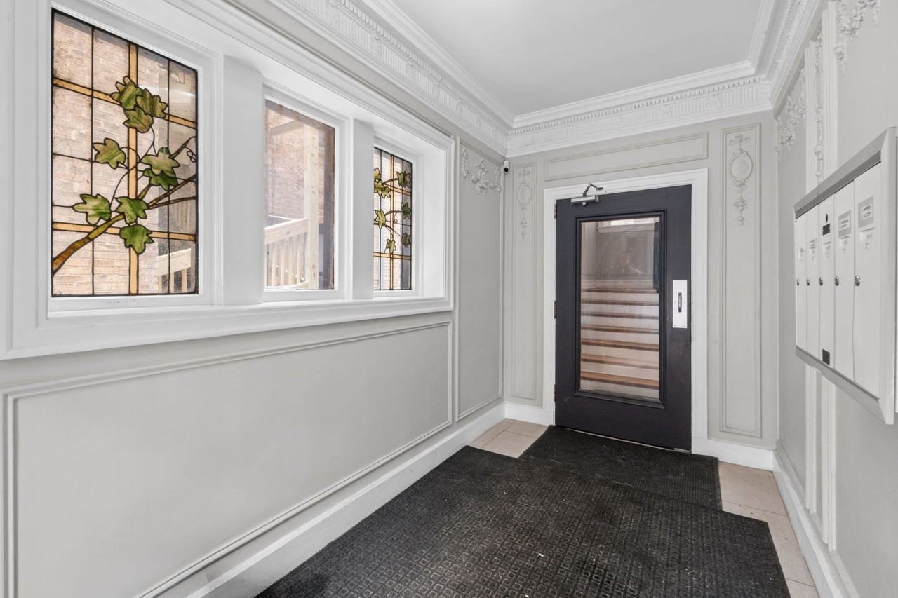 612 W Stratford Pl Apt 2f - Photo 7 of 10