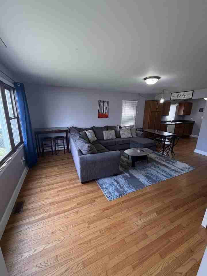 731 2nd Ave - Photo 4 of 15