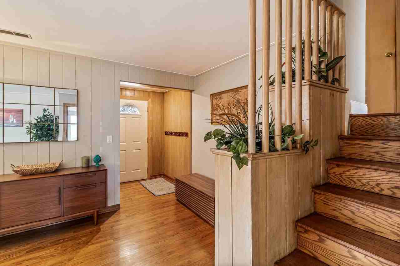 1345 Lincoln Ave S - Photo 6 of 31