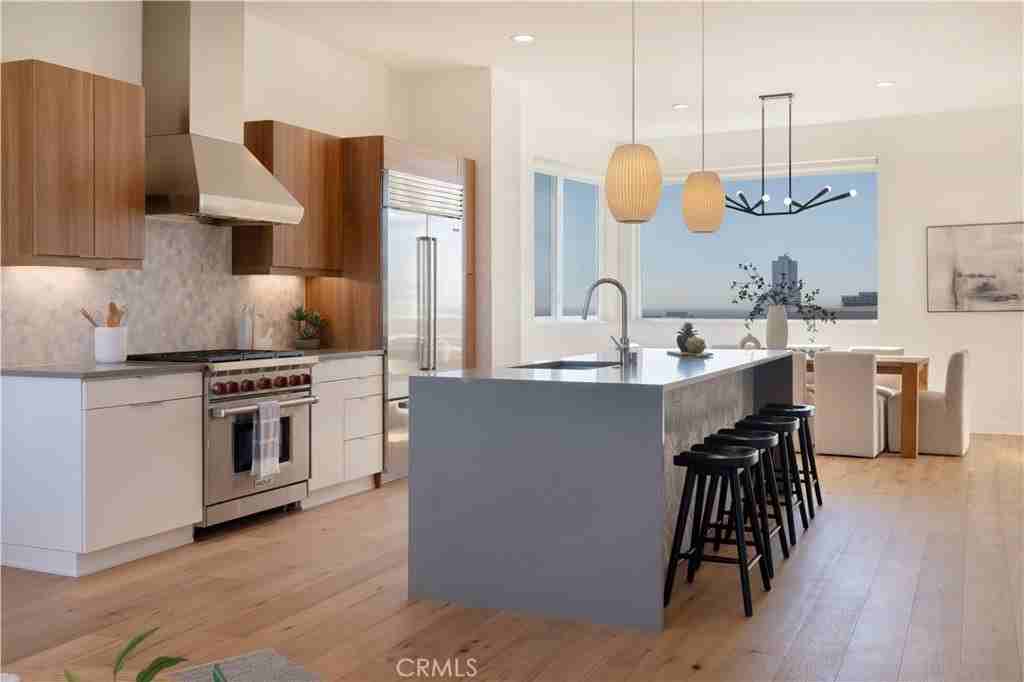 1025 White Knoll Dr - Photo 5 of 37