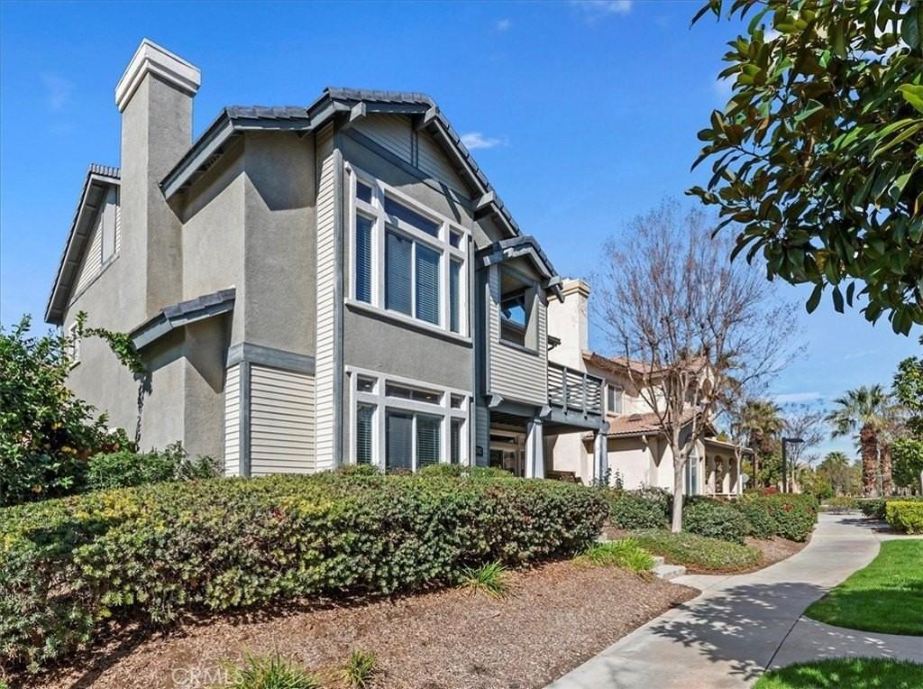 6342 Sunfield Ct - Photo 3 of 50