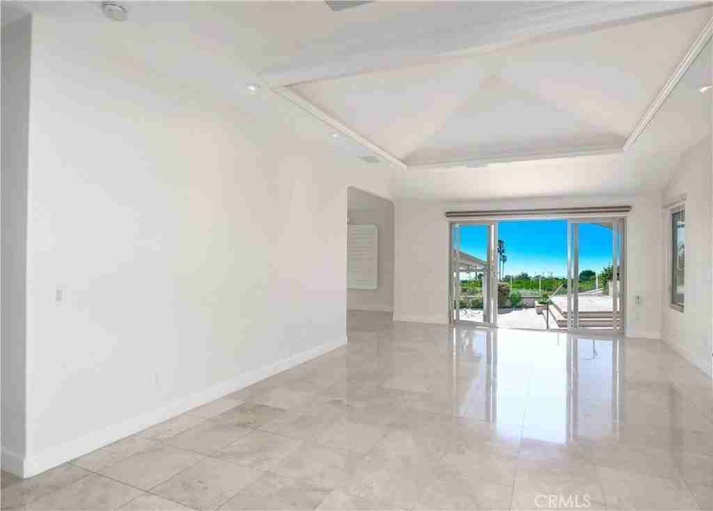 15 Beachcomber Dr - Photo 3 of 46