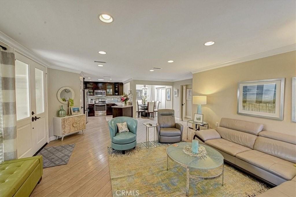 359 Avenida Castilla #A - Photo 5 of 33