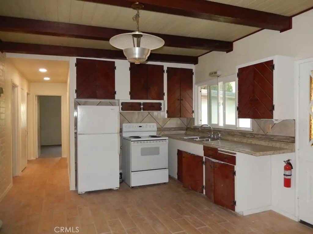 983 W Foothill Blvd - Photo 4 of 9