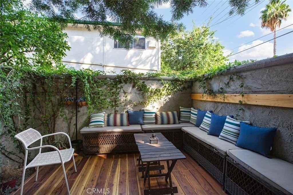 12821 Moorpark St #1 - Photo 4 of 24