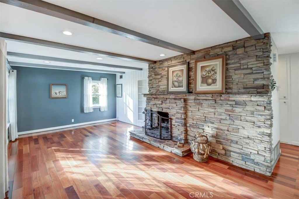 7441 Beckford Ave - Photo 5 of 35