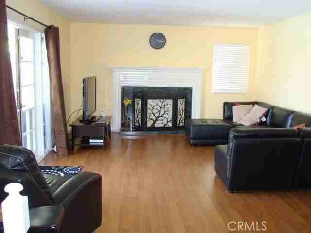 1920 Shaded Wood Rd - Photo 3 of 7