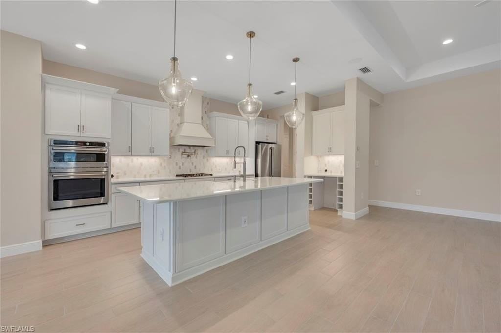 4013 Perseus St - Photo 2 of 33