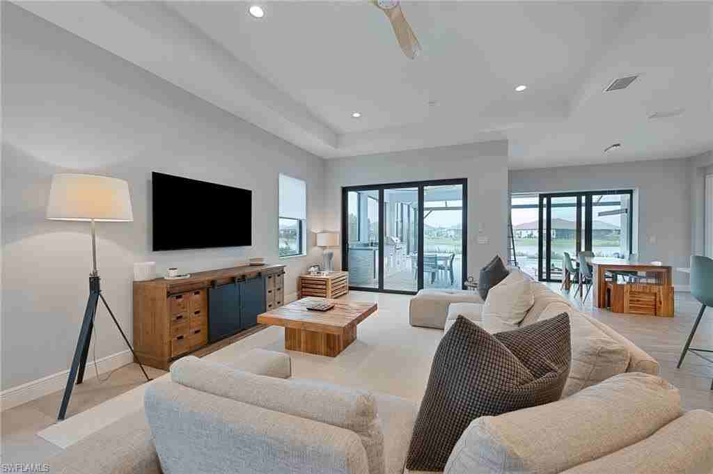 4007 Pegasus Way - Photo 6 of 28