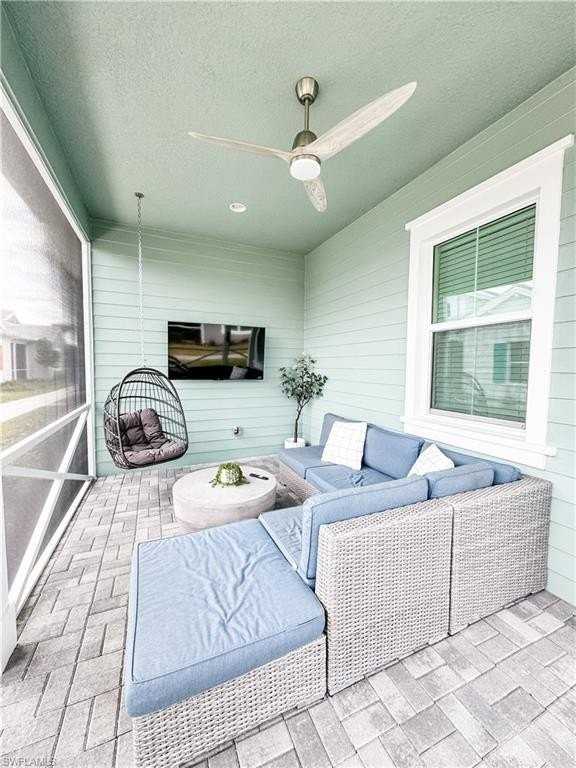 7289 Saona Ct - Photo 6 of 17