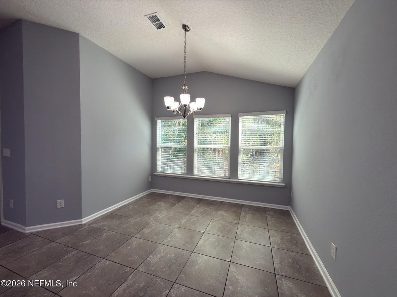 39 Boulder Rock Way - Photo 7 of 33