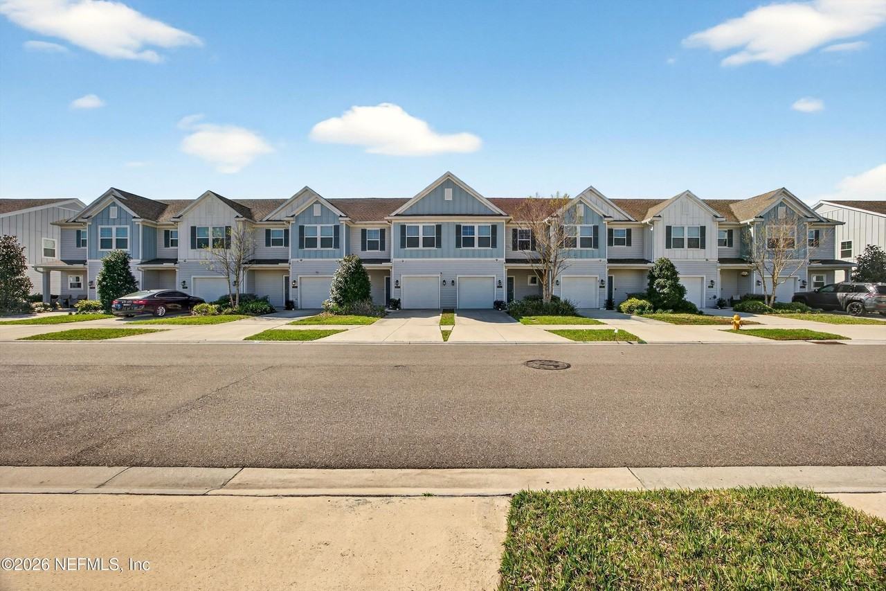 12678 Josslyn Ln - Photo 4 of 29