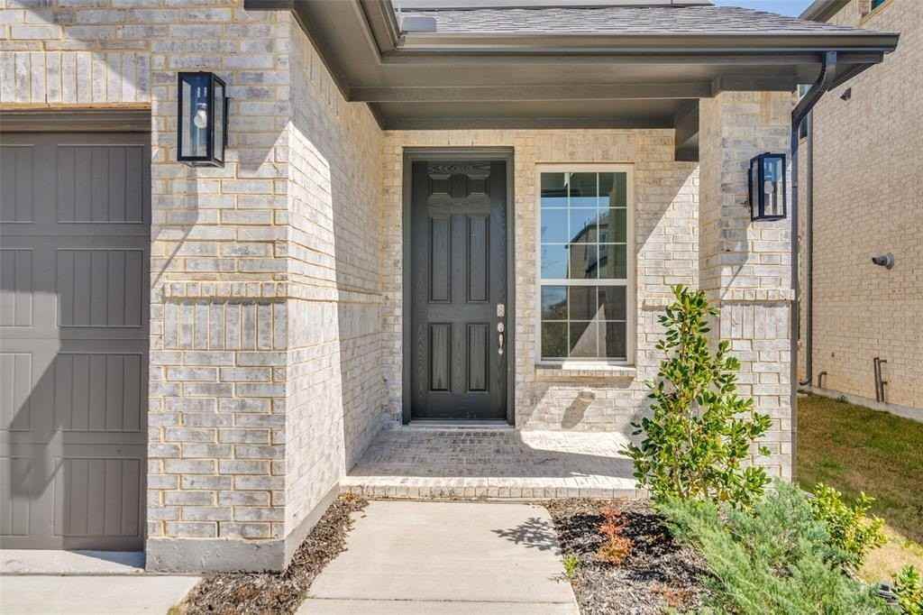 514 Lana Dr - Photo 2 of 21