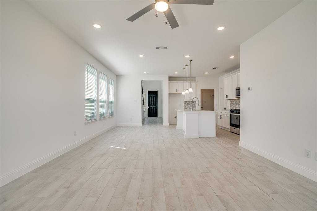 514 Lana Dr - Photo 5 of 21