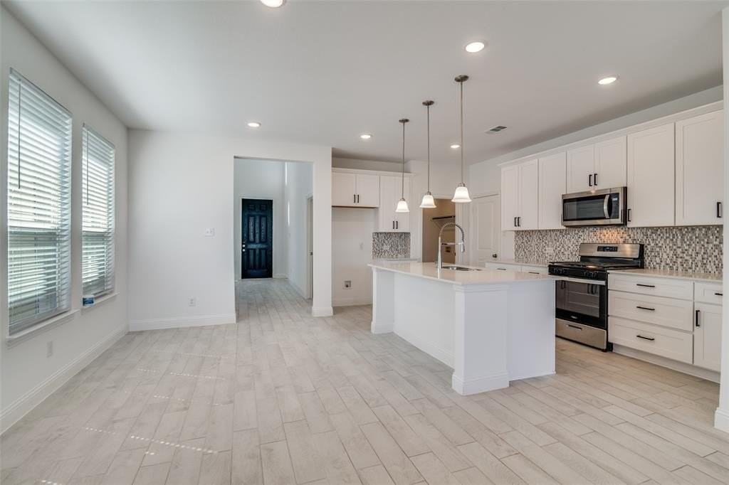 514 Lana Dr - Photo 6 of 21