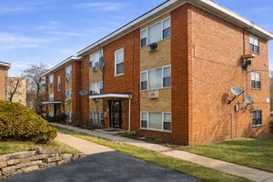 featured image of 2027 W 111th St