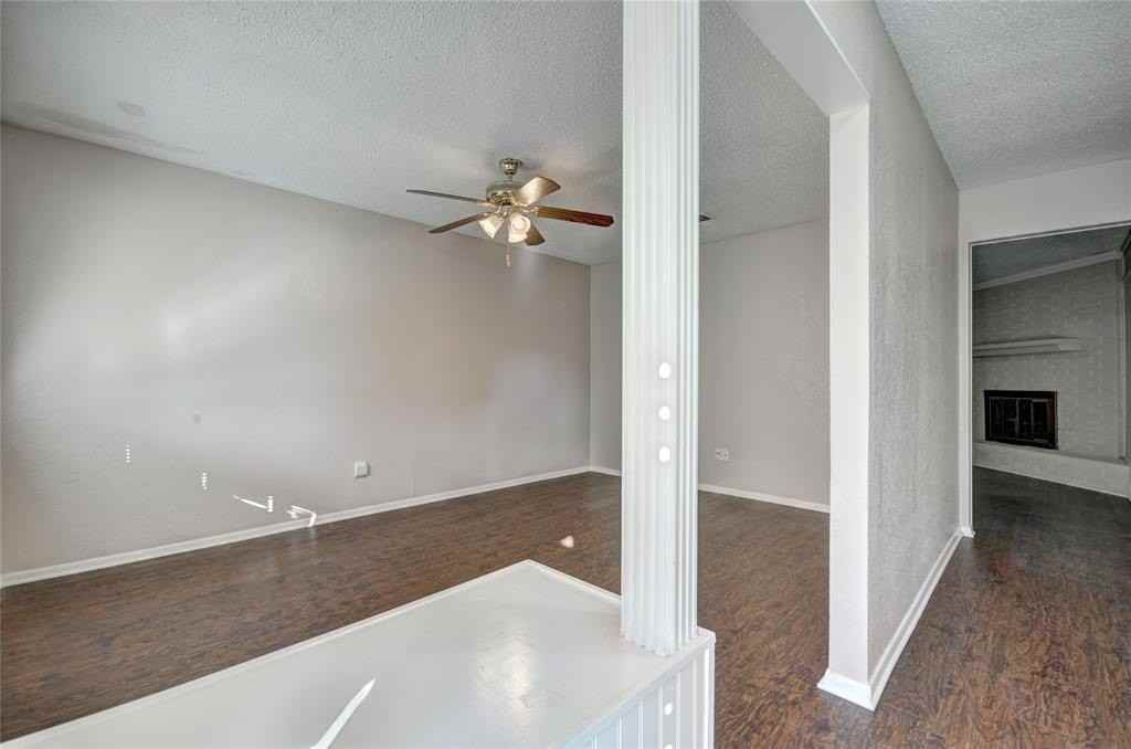 5428 Randol Dr - Photo 3 of 24