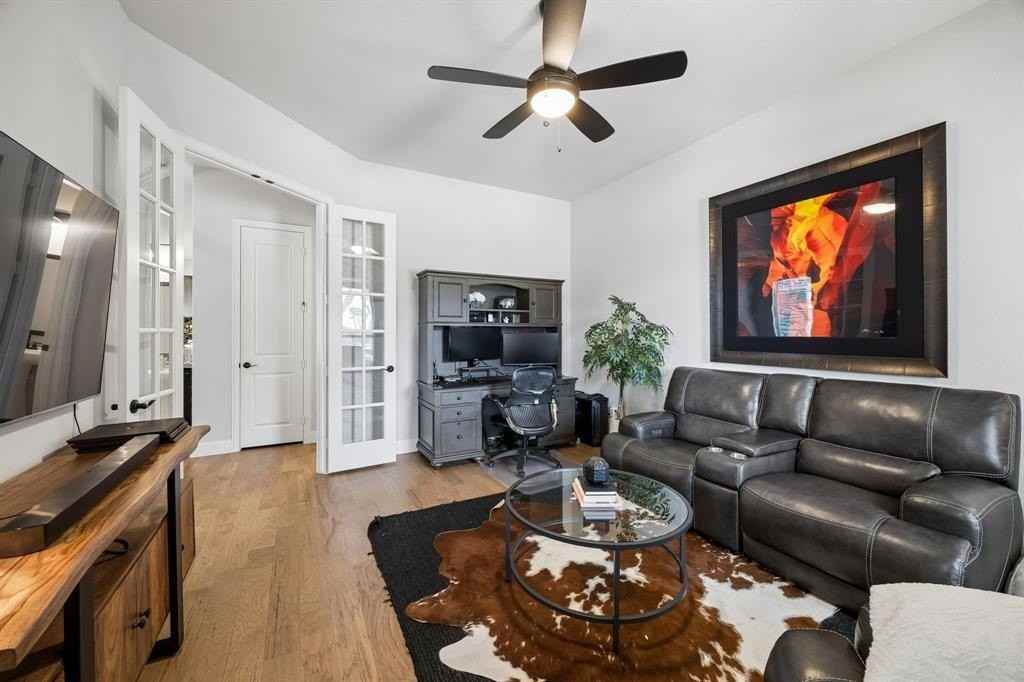 406 Worthing Way - Photo 6 of 26