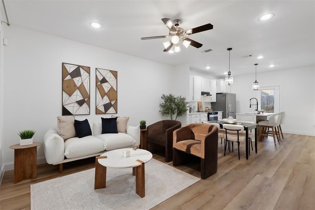 4026 Autumnwood Ln - Photo 4 of 27