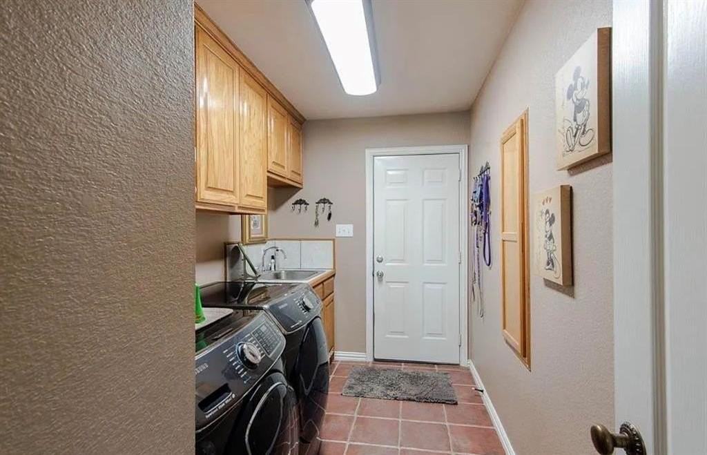 10899 Jackson Rd - Photo 5 of 11