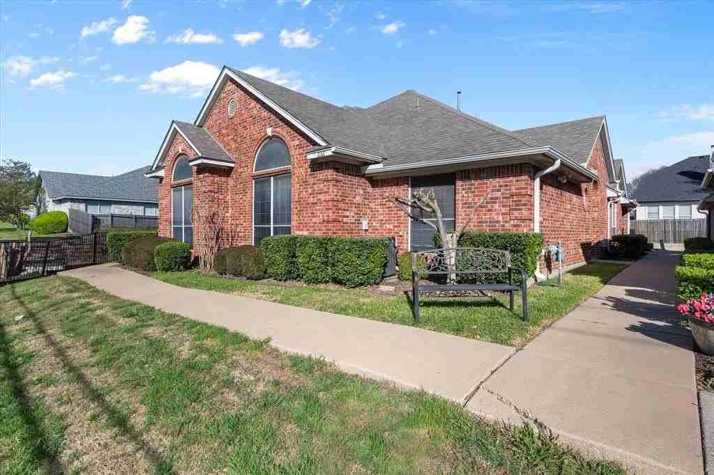 2311 Ragland Rd - Photo 3 of 34