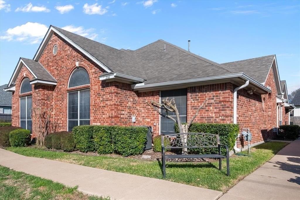 2311 Ragland Rd - Photo 4 of 34