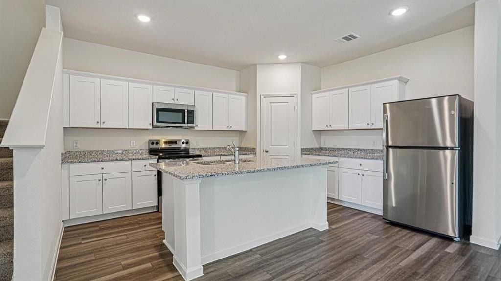 6088 Mojave Dr - Photo 5 of 27