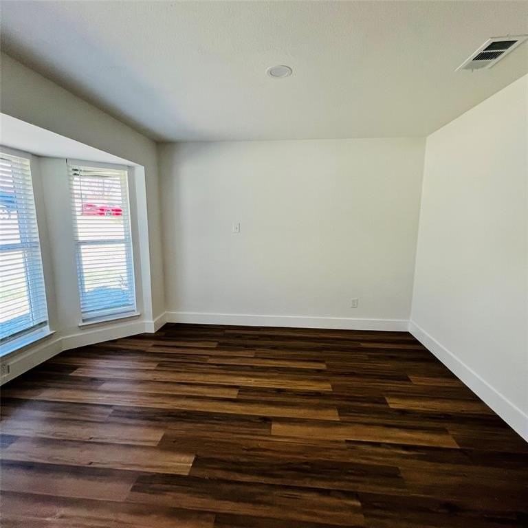 1601 Juneau St - Photo 6 of 27