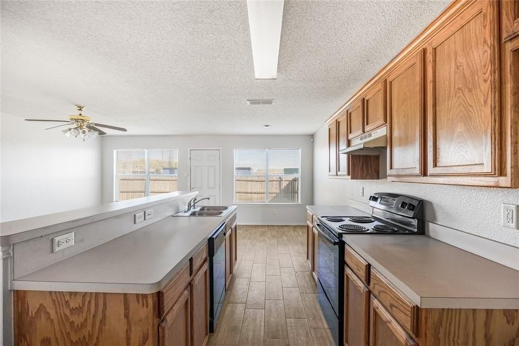 4524 Alamosa St - Photo 3 of 23