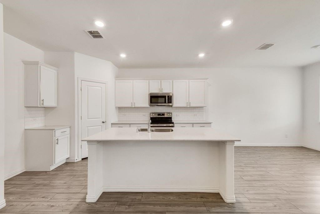 728 Alden Dr - Photo 5 of 24