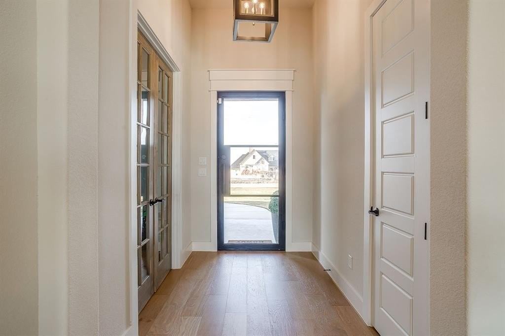 408 Mah Cheta St - Photo 4 of 33