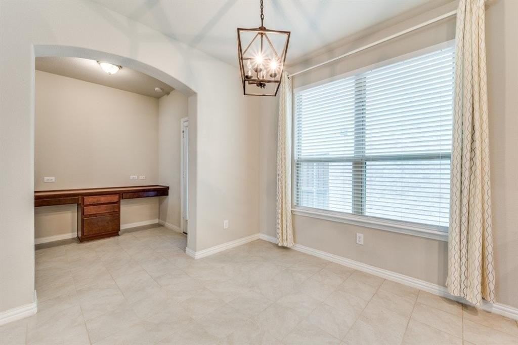 2028 Barx Dr - Photo 7 of 25