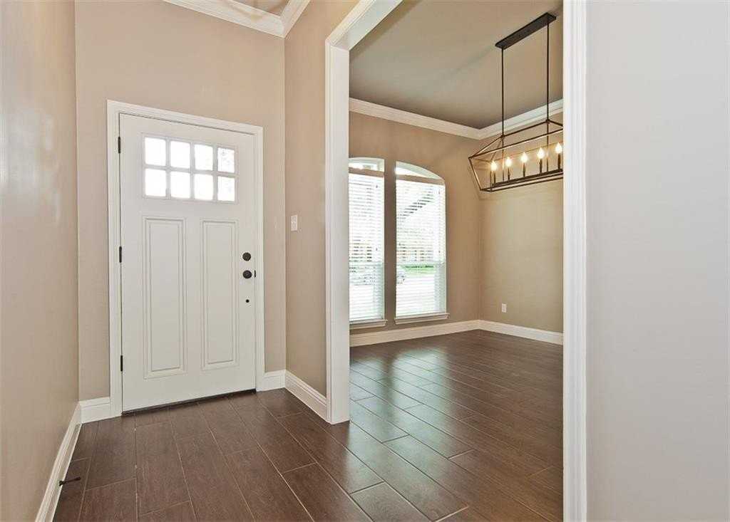 4131 Cobblers Ln - Photo 3 of 34