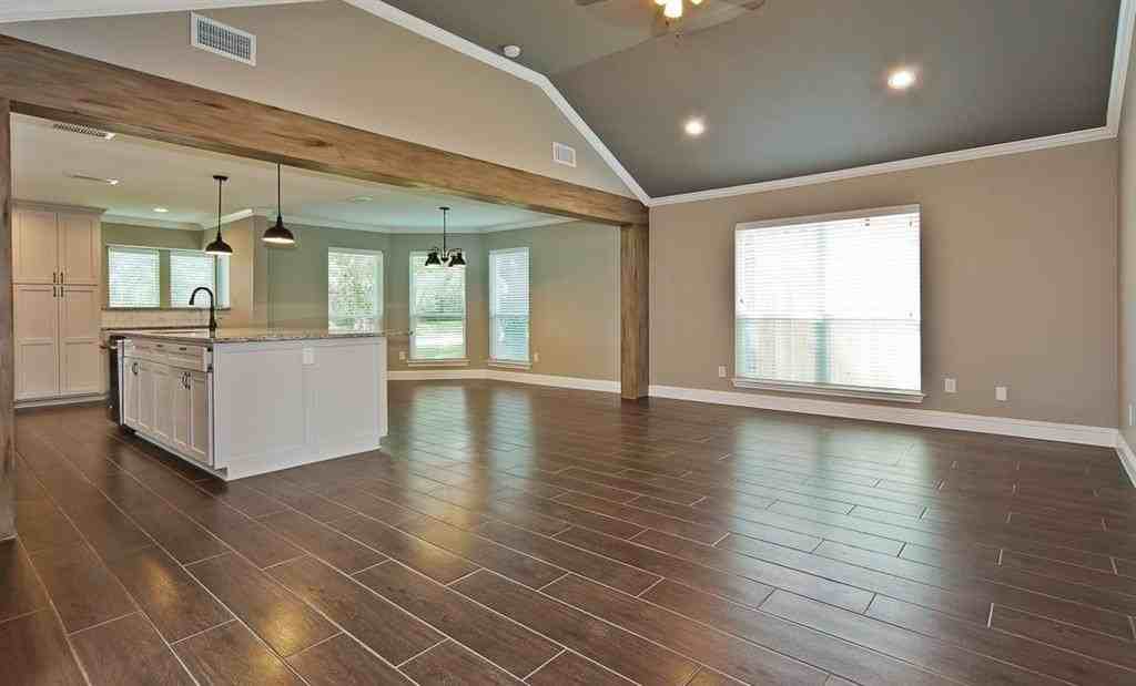 4131 Cobblers Ln - Photo 7 of 34