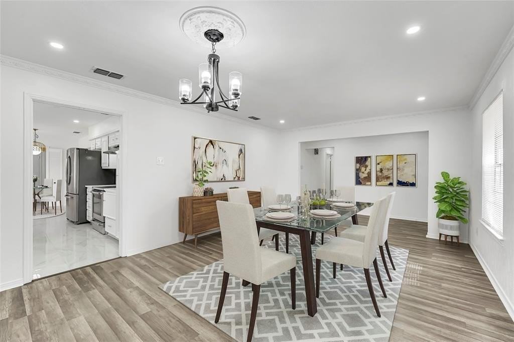 7027 Hunnicut Rd - Photo 2 of 15