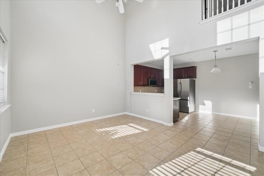 2220 Sandshell St - Photo 5 of 31