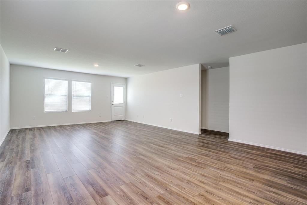 1809 River Crossing Dr - Photo 3 of 25