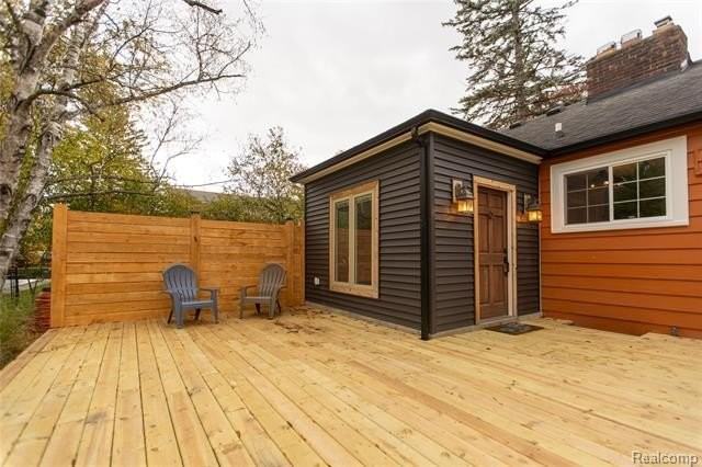 22618 Brookdale St - Photo 4 of 50