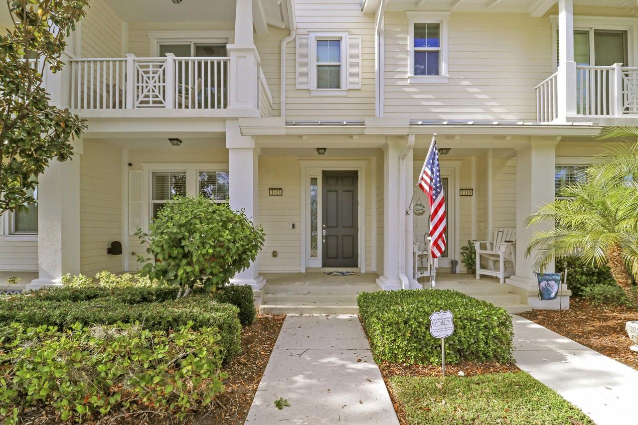 1323 N Jeaga Dr - Photo 2 of 26