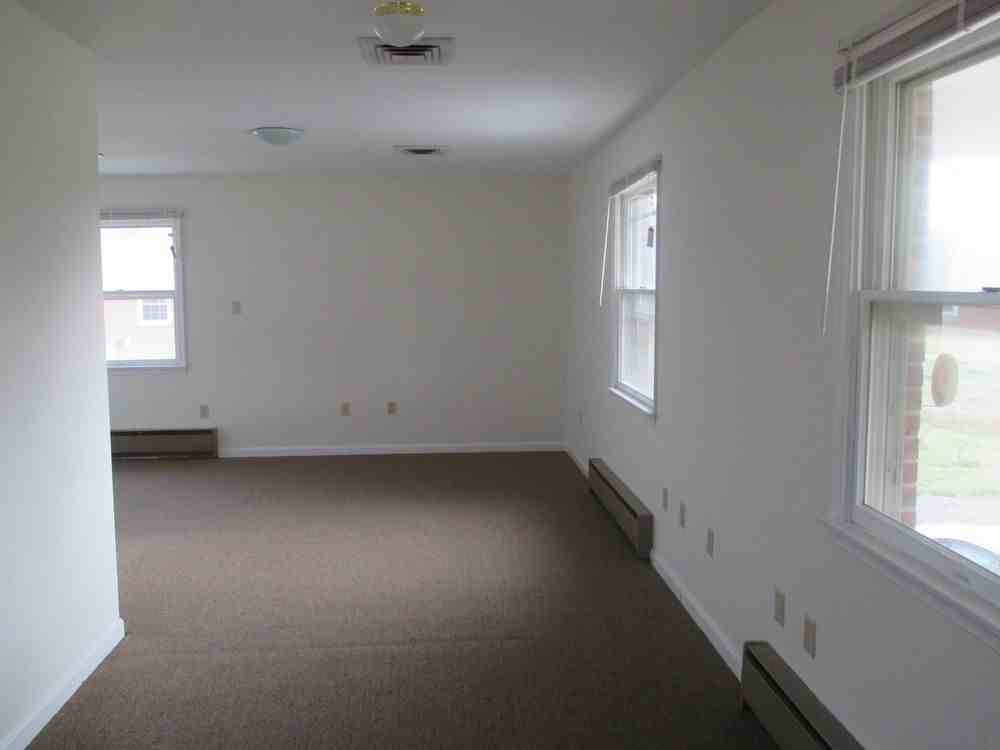 11591 James Madison St - Photo 3 of 9