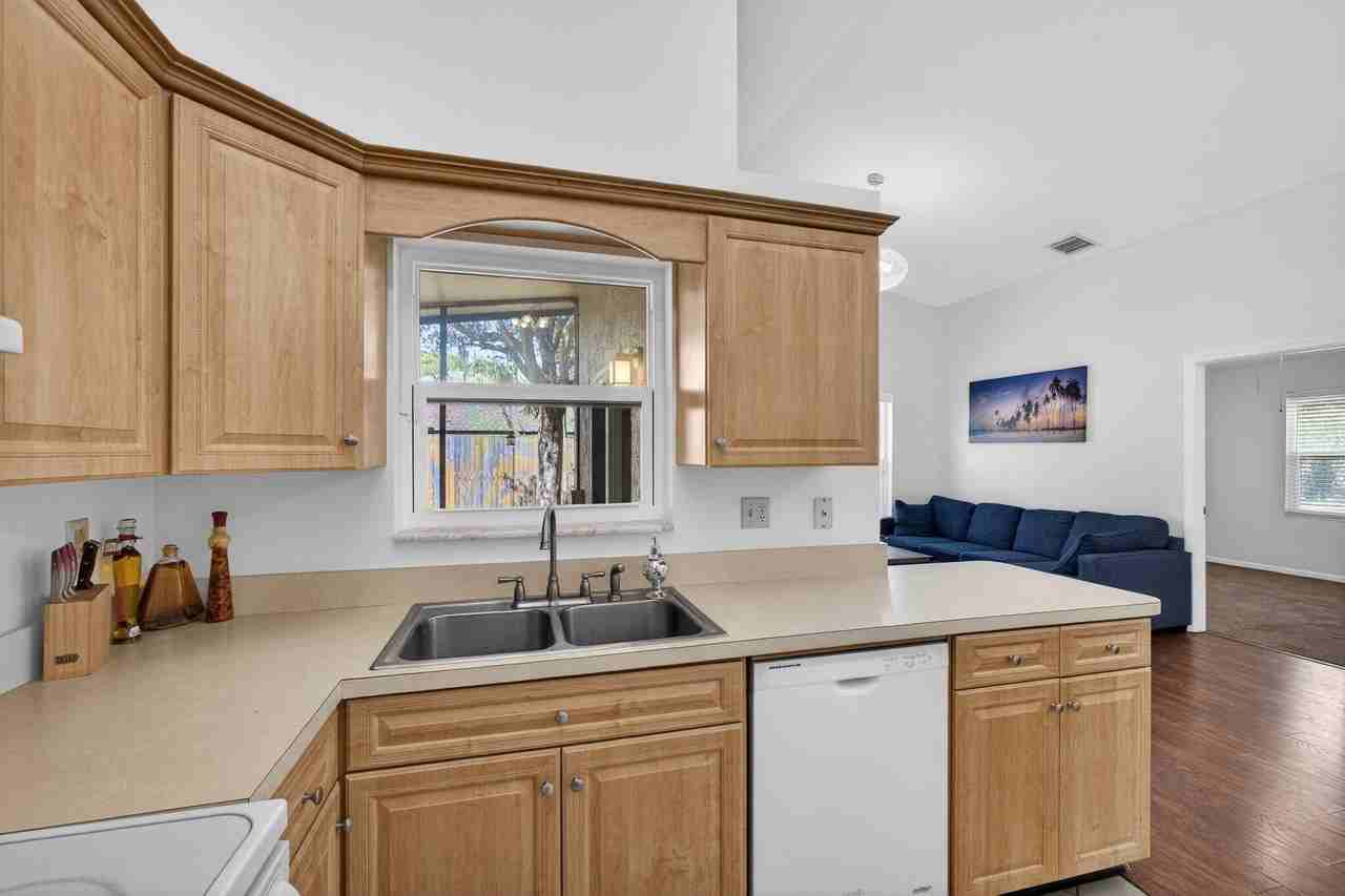 6223 Kendrick St - Photo 7 of 45