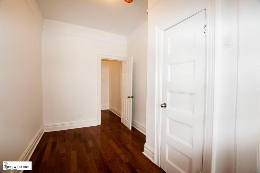 246 Prospect Park W - Photo 5 of 7